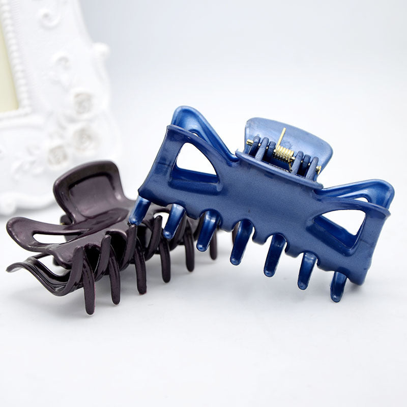 Vintage 7CM Wide Dark Plastic Hairpin