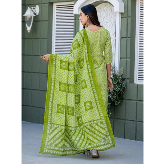 Generic Women's Cotton Blend Printed Kurti With Pant Dupatta Set (Parrot)